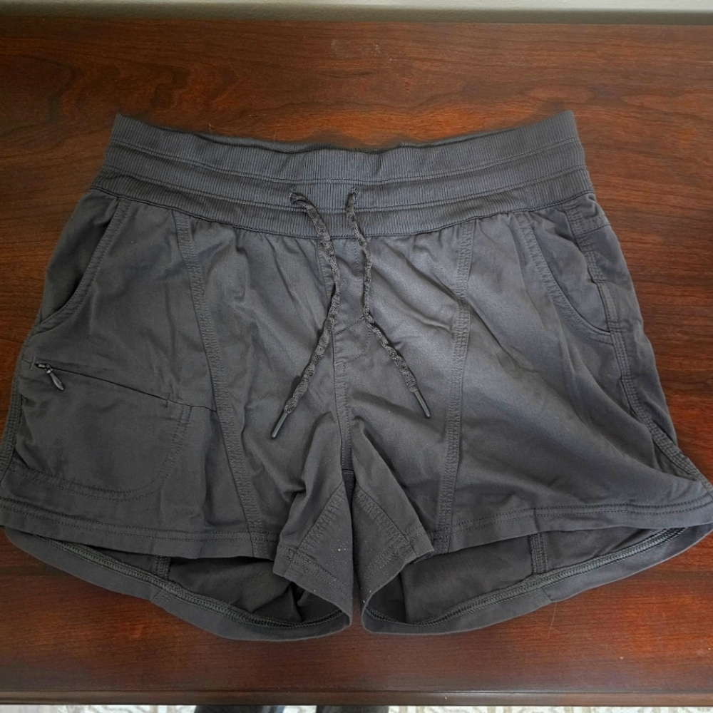 Womens North Face Shorts - Gray - Medium